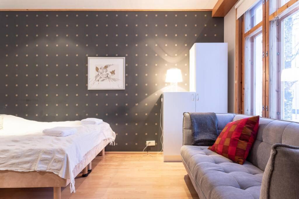 Cozy 1 Bedroom Apt And Free Parking By The Railway Station Оулу Екстериор снимка