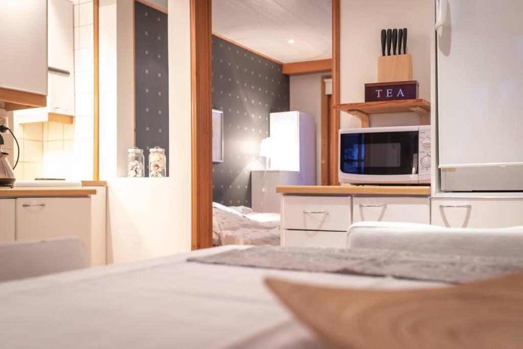 Cozy 1 Bedroom Apt And Free Parking By The Railway Station Оулу Екстериор снимка